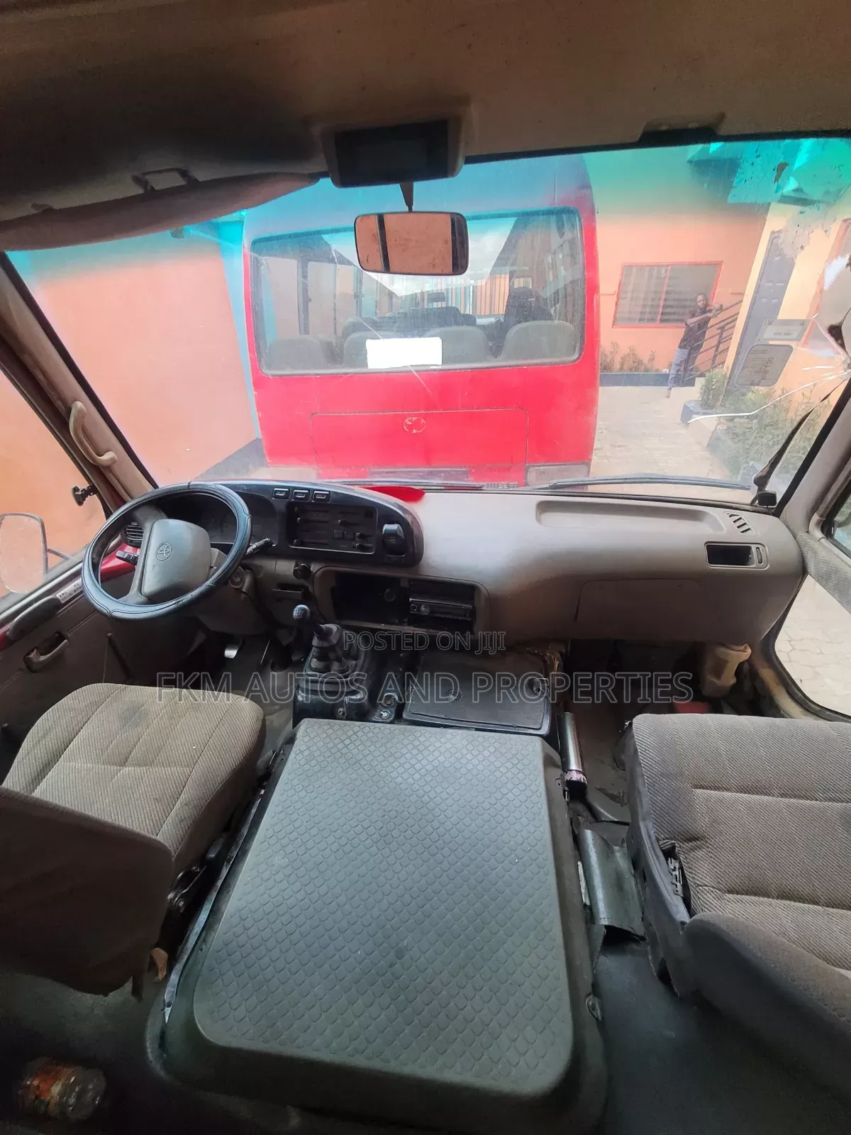 Toyota Coaster 2014 Red