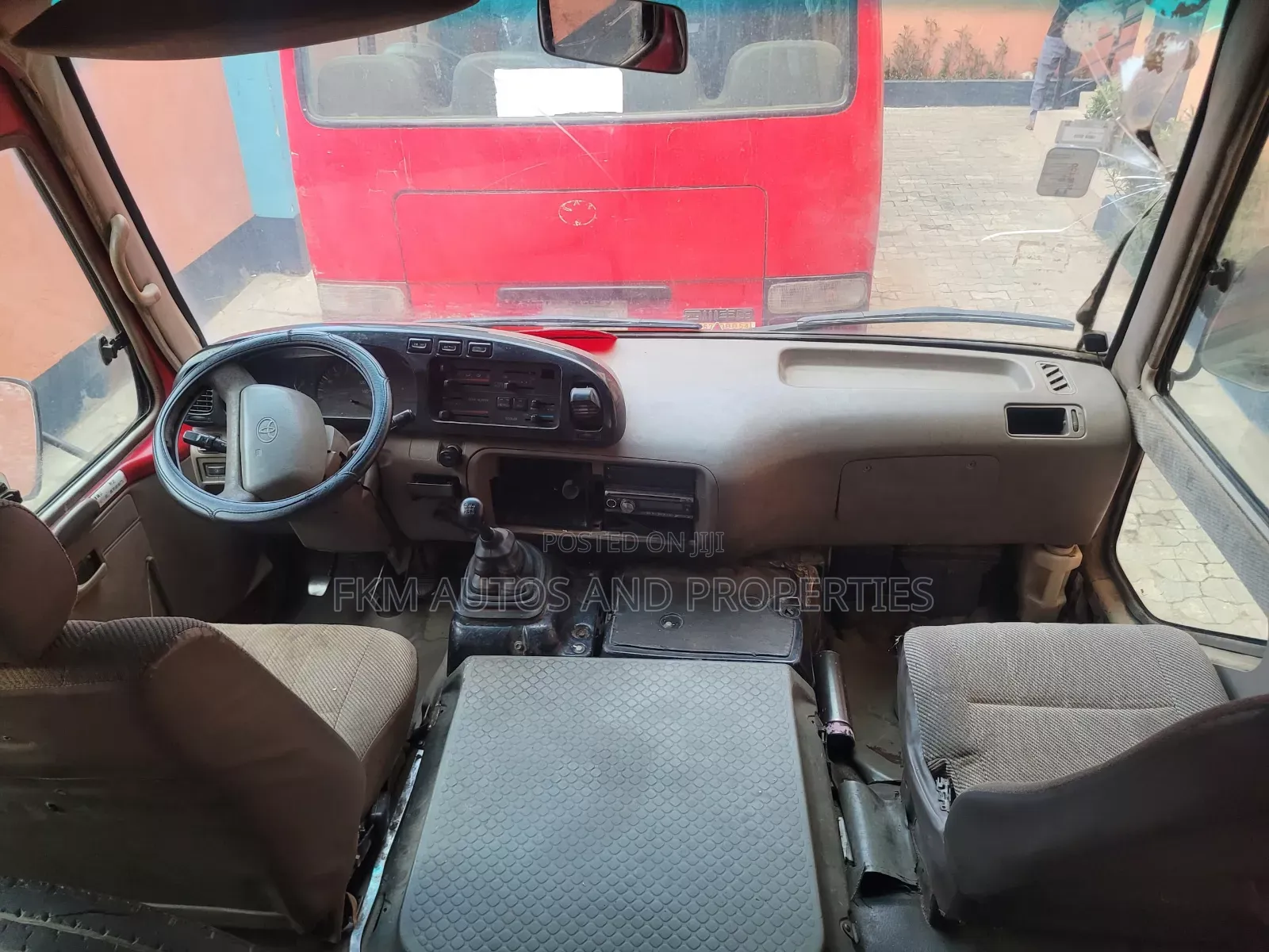 Toyota Coaster 2014 Red