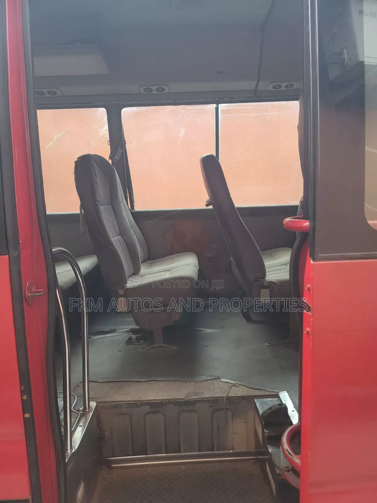 Toyota Coaster 2014 Red