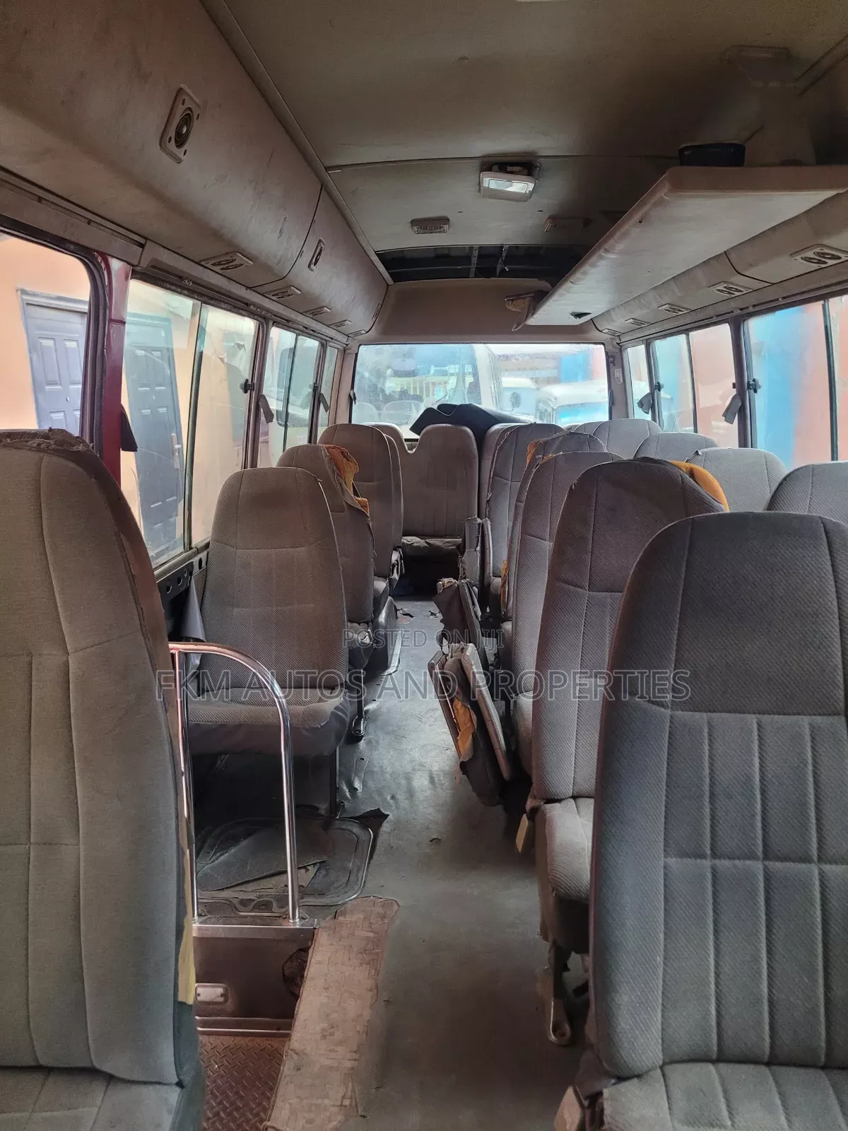 Toyota Coaster 2014 Red