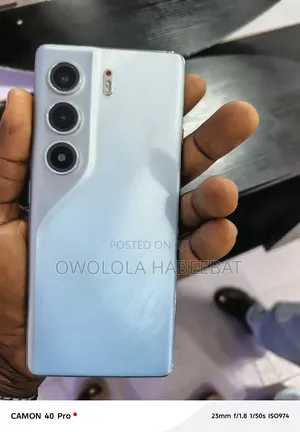 Tecno Camon 40 Pro 5G 256 GB Blue
