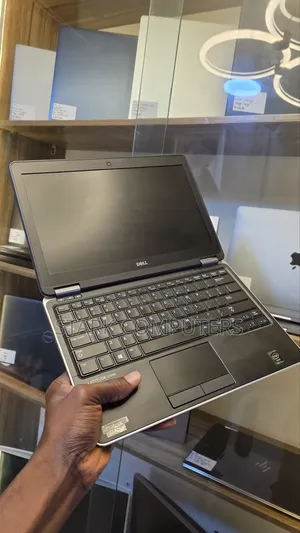 Laptop Dell Latitude E7240 8GB Intel Core i5 SSD 128GB