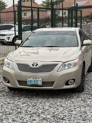 Toyota Camry 2008 Gold