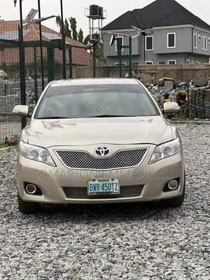 Toyota Camry 2008 Gold