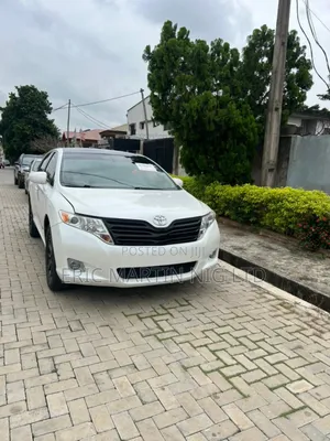 Toyota Venza 2009 White