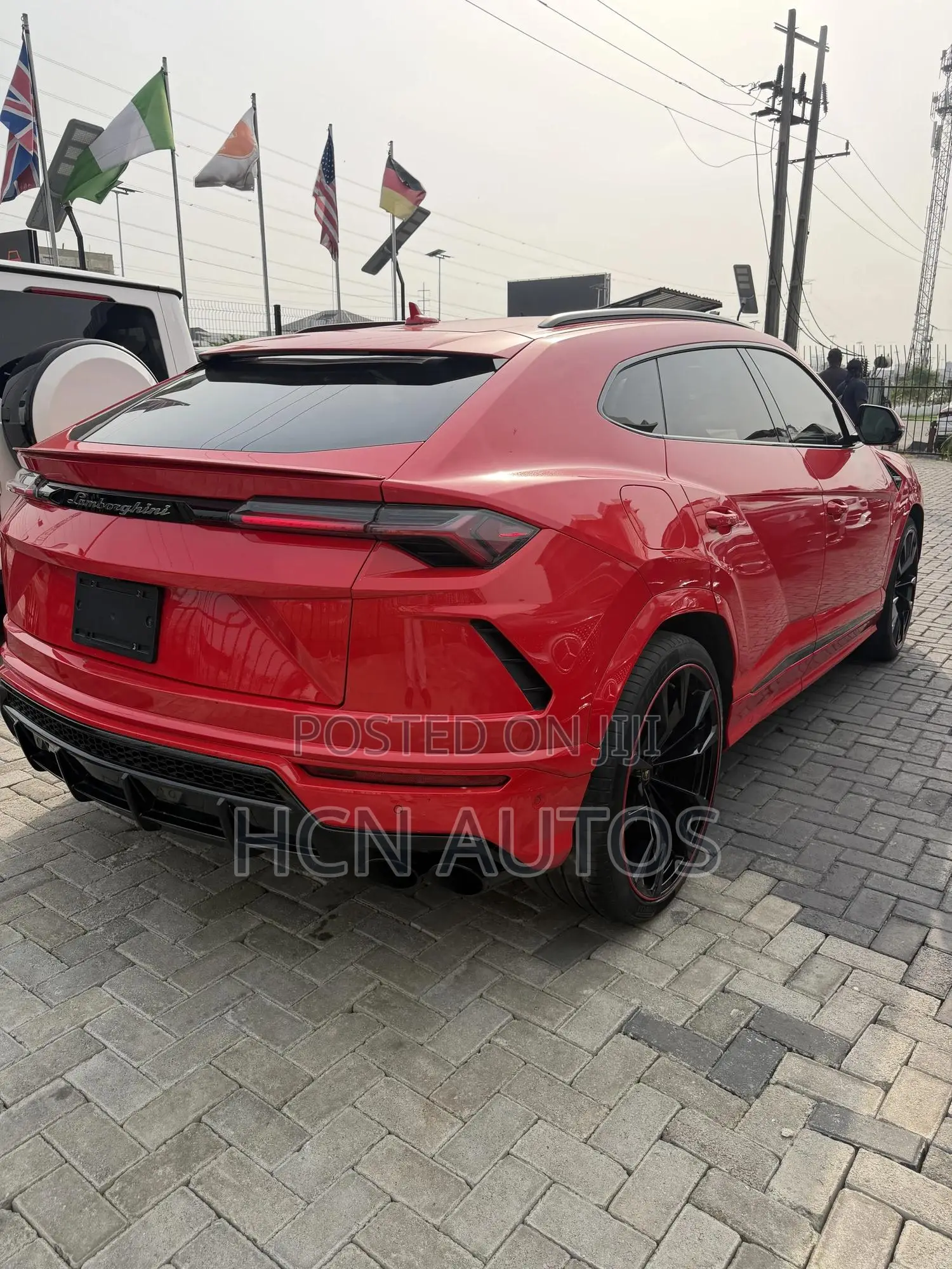 Lamborghini Urus Base 4dr AWD 2020 Red
