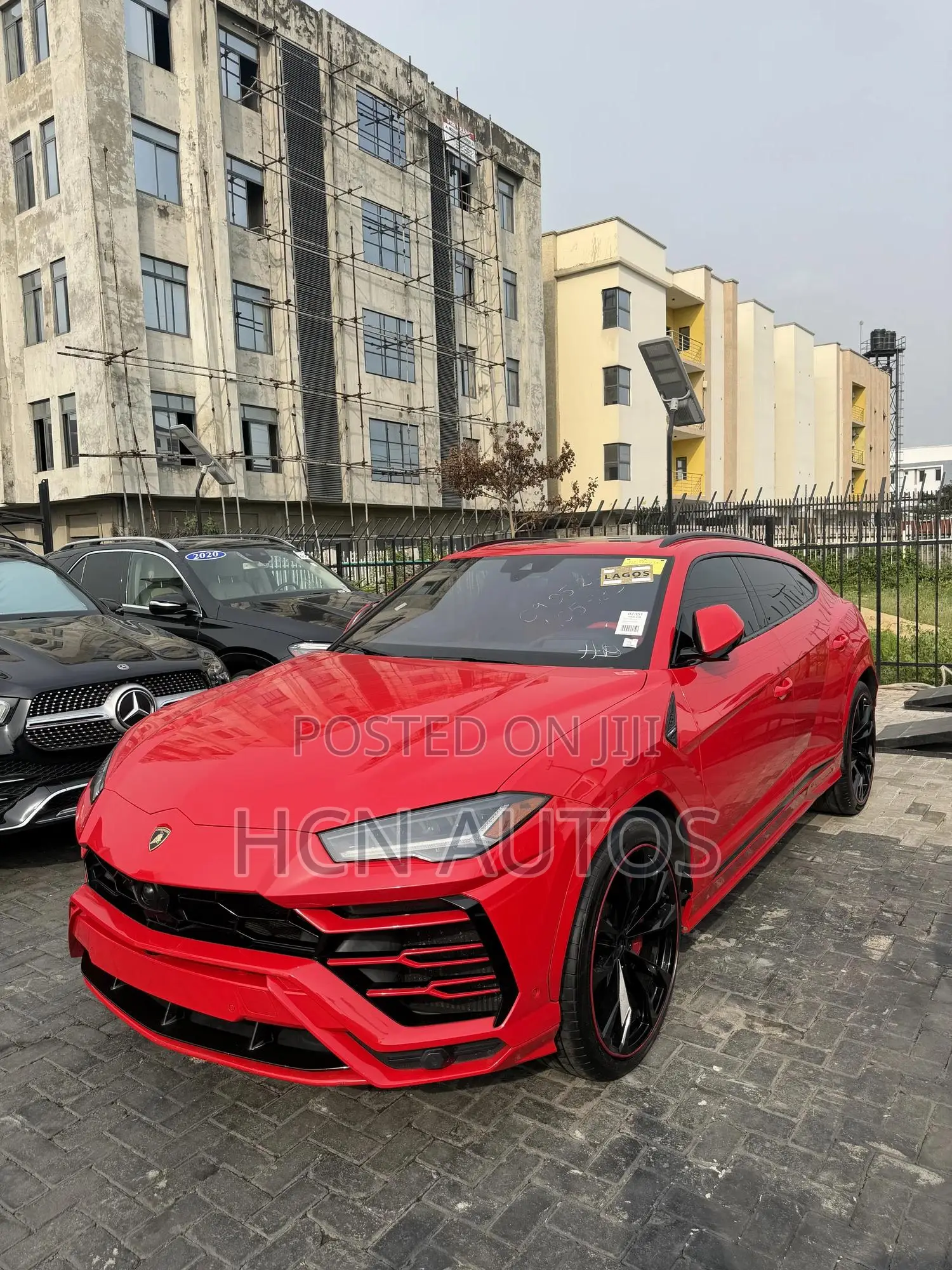 Lamborghini Urus Base 4dr AWD 2020 Red