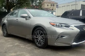 Lexus ES 2017 Gray