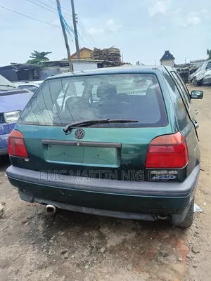 Volkswagen Golf 2000 Green
