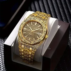 Elegant Artistic Wrists Watch