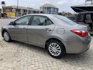 Toyota Corolla LE Eco Premium 4dr Sedan (1.8L 4cyl CVT) 2014 Gray