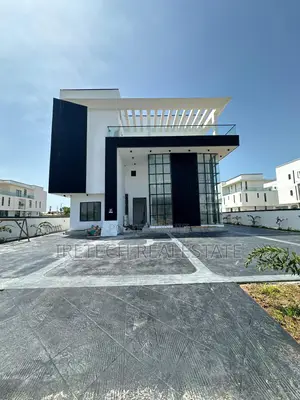 7bdrm Duplex in Ikate In A Code To for sale
