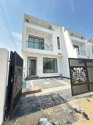 5bdrm Duplex in Chevron In A Call To for sale