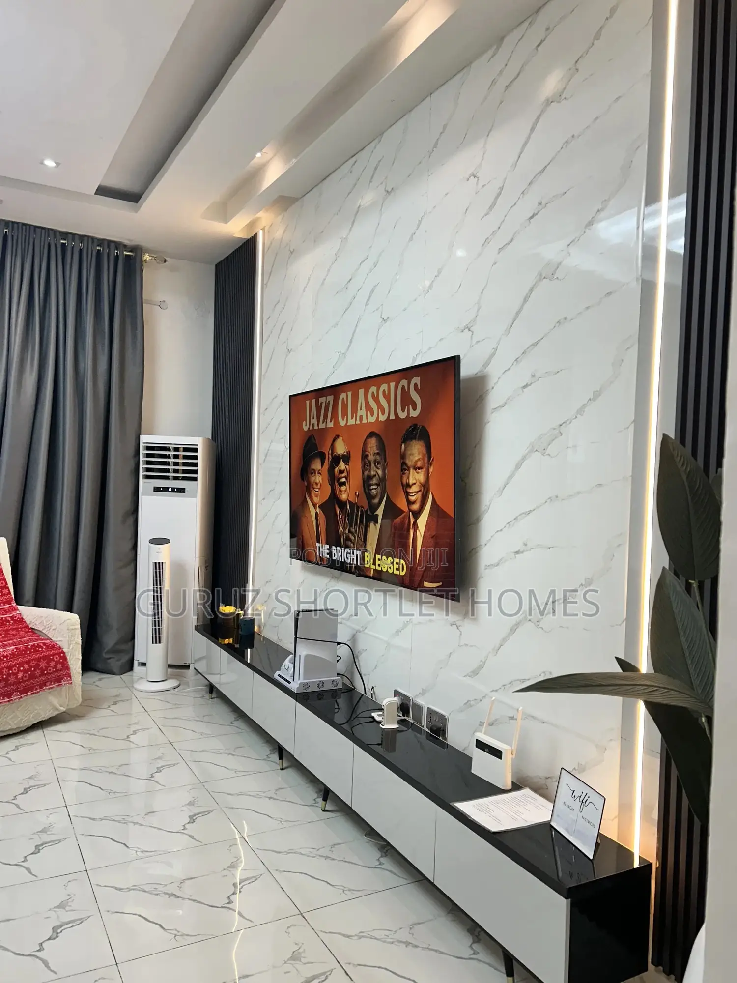 Smart Luxry Home in Ikeja Gra 3bed, Ps5, Pool, Wifi, 24/7 Pw