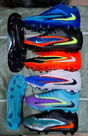 Quality Football Boots,Strong Grip Soccer Cleats for Training Matches