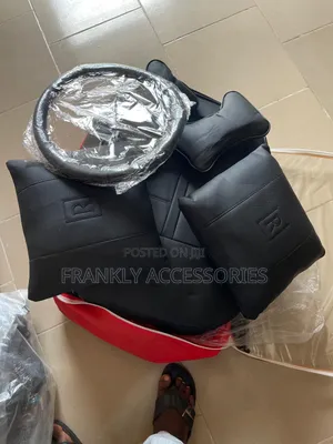 R Power Plain Black