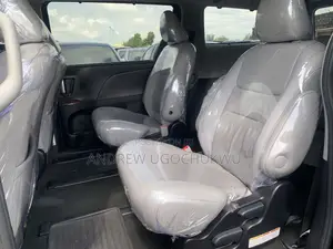 Toyota Sienna 2015 Black