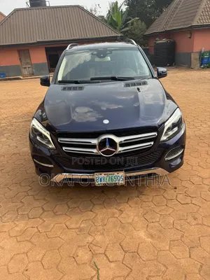 Mercedes-Benz GLE-Class GLE 350d 4MATIC 2016 Blue