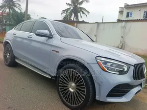 Mercedes-Benz GLC-Class 2021 Blue