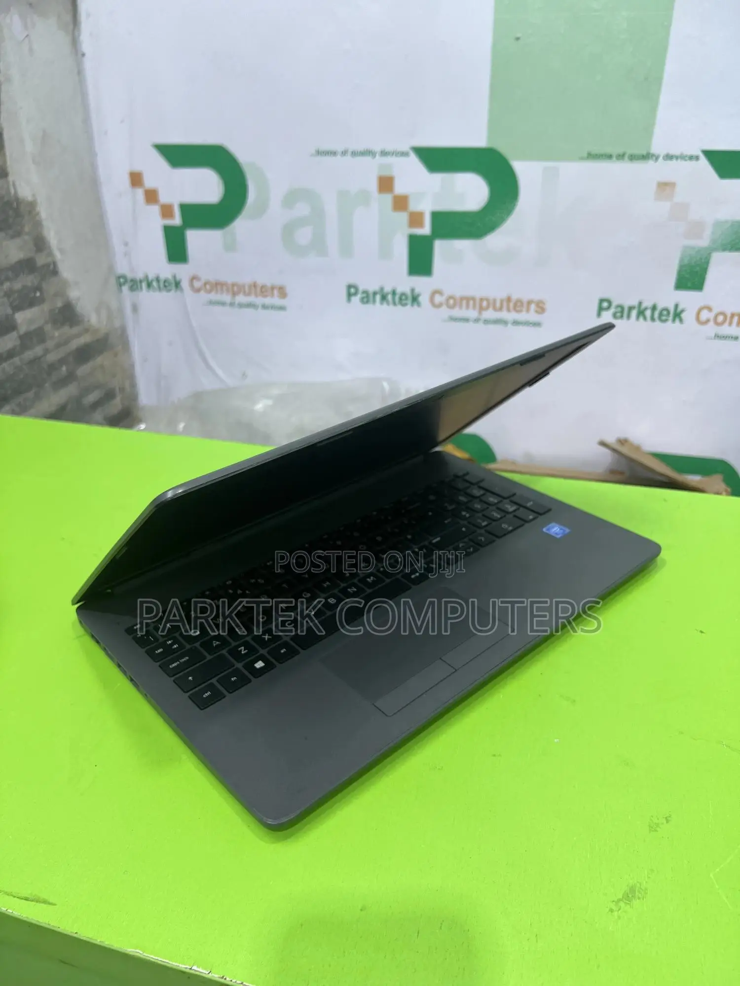 Laptop HP 240 4GB Intel SSD 128GB