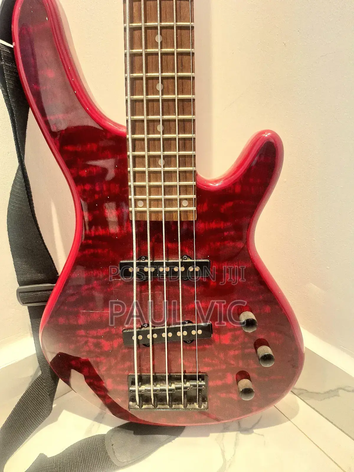 Bass Guiter