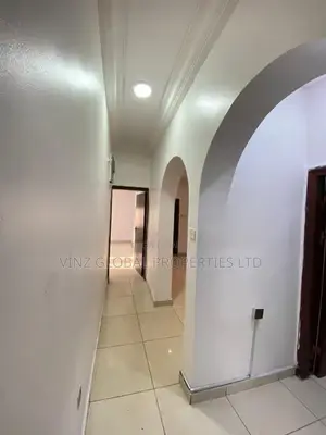 2bdrm Apartment in Chevron for rent