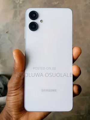 Samsung Galaxy A06 128 GB Silver