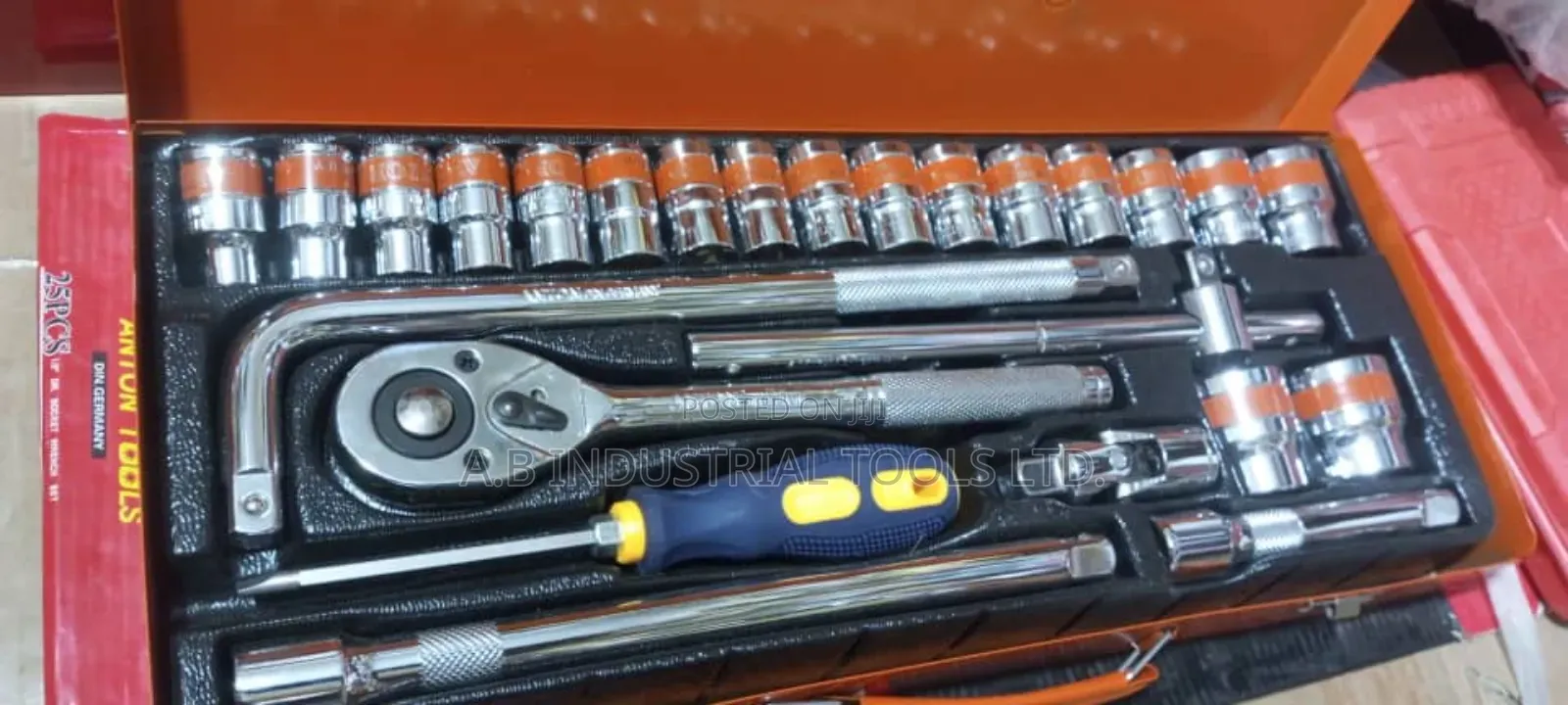 Socket Box