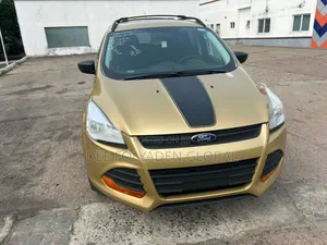 Ford Escape S 4dr SUV (2.5L 4cyl 6A) 2015 Gold
