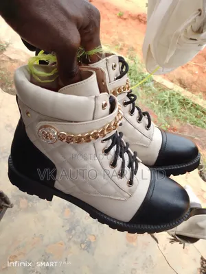 Akube Shoes