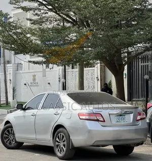 Toyota Camry 2009 Silver