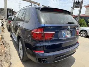 BMW X5 xDrive35i Premium AWD (3.0L 6cyl 8A) 2011 Blue
