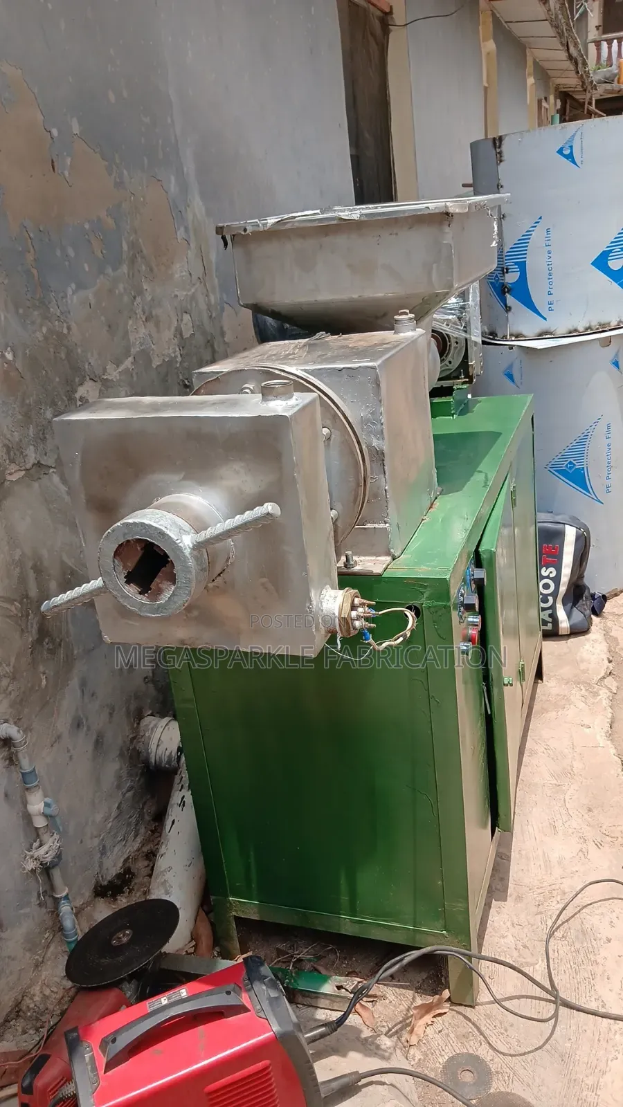 Plodder Machine