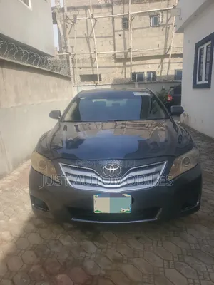 Toyota Camry LE 4dr Sedan (2.4L 4cyl 5A) 2008 Gray