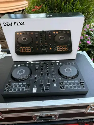 Pioneer DDJ-Flx4 Mixer
