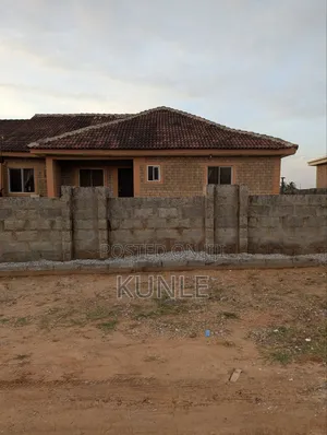 3bdrm Bungalow in El-Rufai Estate, Kuje for sale