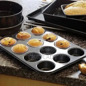 12 Holes Muffin Cake Pan