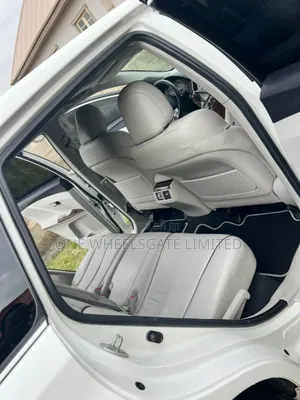 Toyota Venza 2010 White