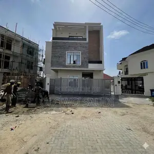6bdrm Duplex in Lekki for sale
