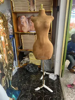 Foreign Pinnable BBL Half Body