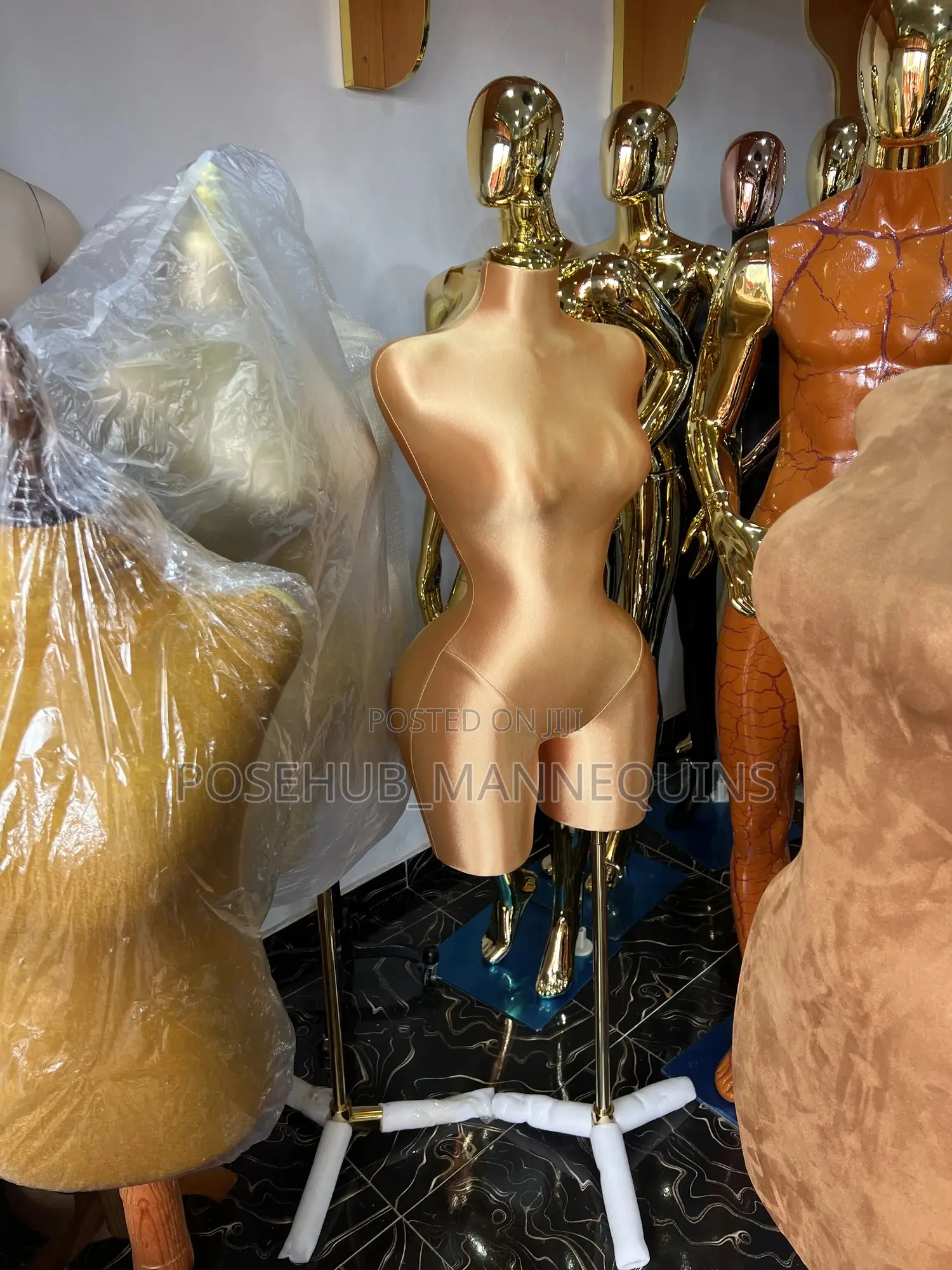 Foreign Pinnable BBL Half Body