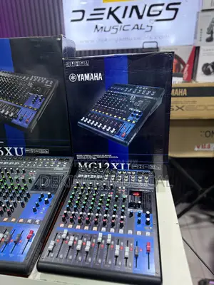 Yamaha Mg12xu Analogue 12channels Mixer