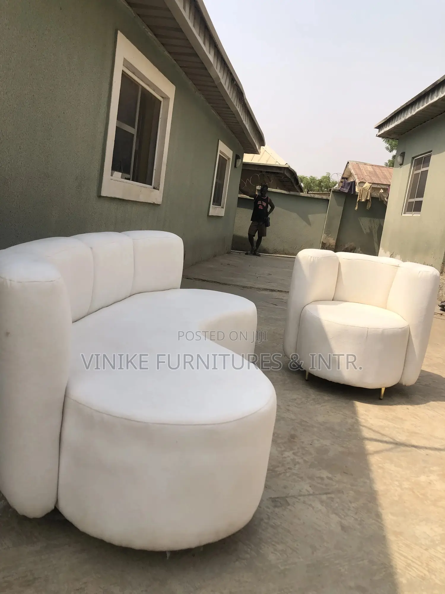 Curve Couch