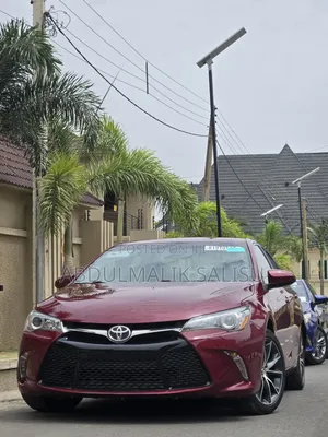 Toyota Camry 2015 Maroon