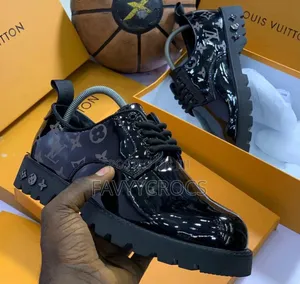 Patent Leather Louis Vuttion Black Laceup Shoe