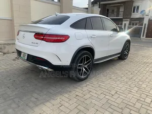 Mercedes-Benz GLE-Class 2016 White