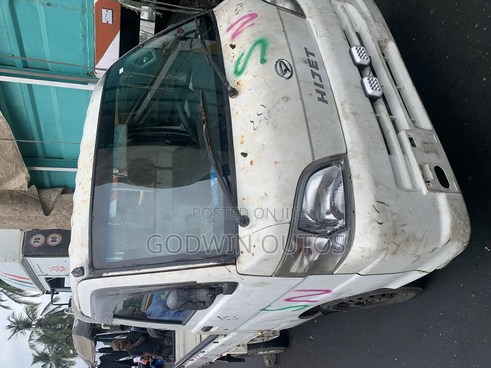 Daihatsu Hijet 2012 White