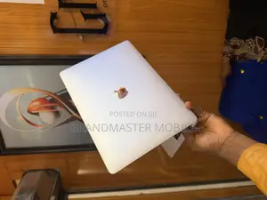 Laptop Apple MacBook 2016 8GB Intel Core i5 SSD 256GB