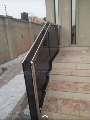 Handrails Due to the Complexity of the Turn, Continuous, Secure Rail