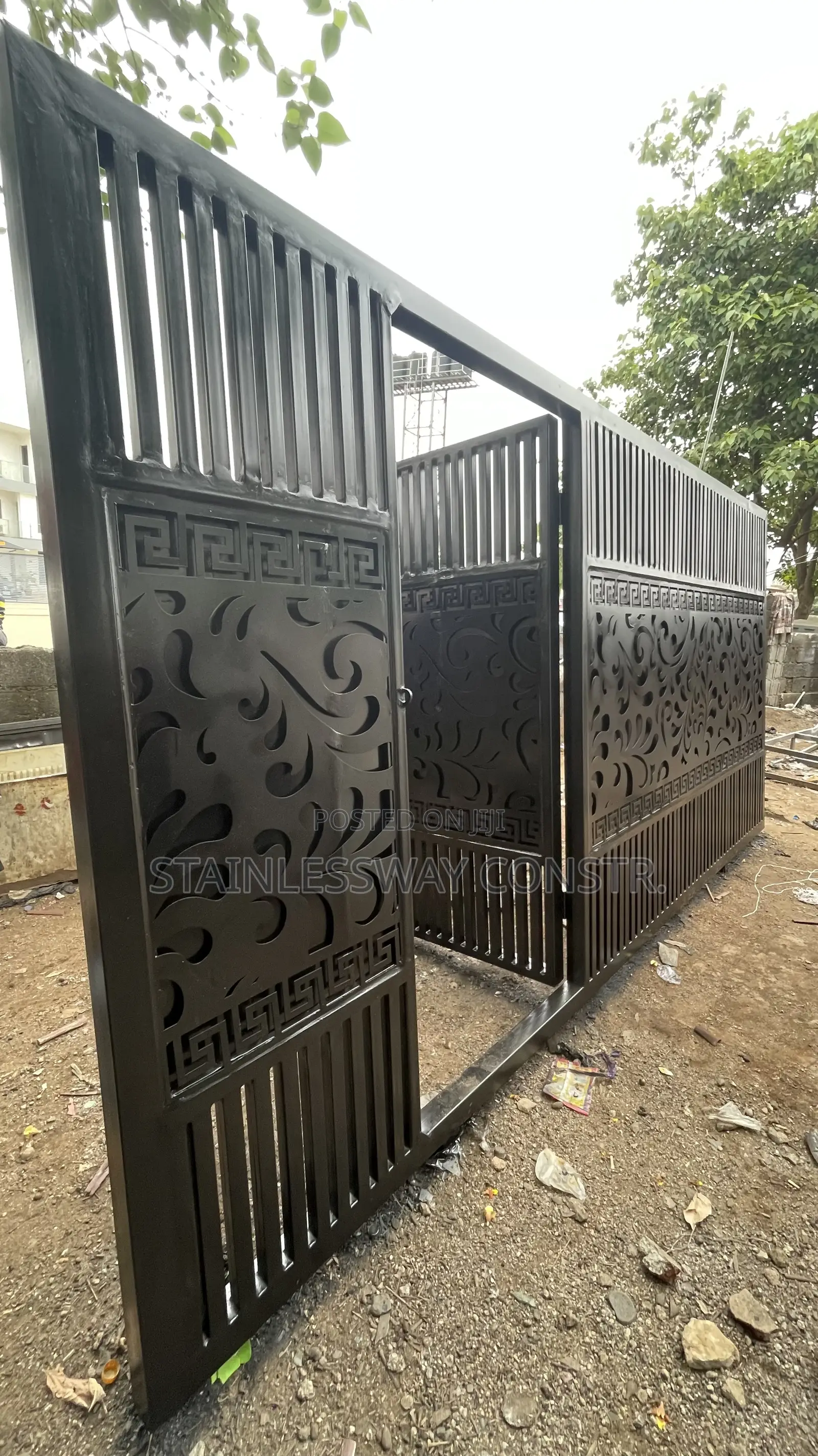 Sliding Lasercut Gate Black